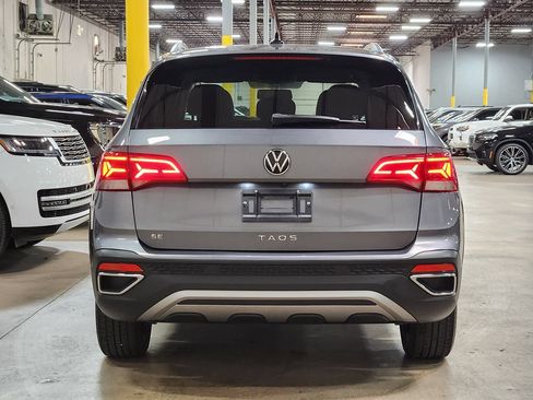 Used 2022 Volkswagen Taos SE FWD image 10