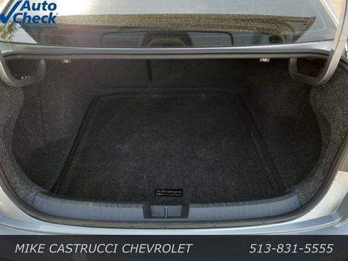Used 2024 Volkswagen Jetta SE FWD image 26