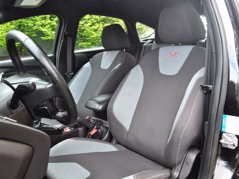 Used 2014 Ford Focus ST image 8