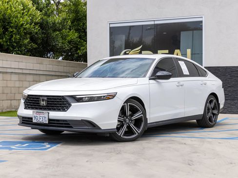 Used 2023 Honda Accord Sport image 5