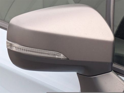 Used 2022 Subaru Crosstrek 2.5i Sport w/ Moonroof Package image 12