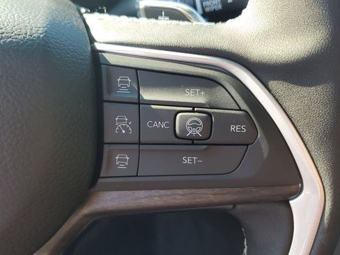 New 2026 Jeep Grand Cherokee Limited w/ Limited Altitude Package image 31