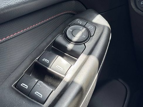 Used 2023 Chevrolet TrailBlazer RS FWD image 25