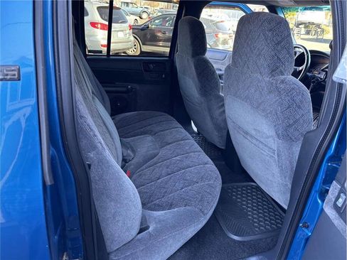 Used 2001 Chevrolet S10 Pickup LS w/ Cold-Climate Pkg image 13