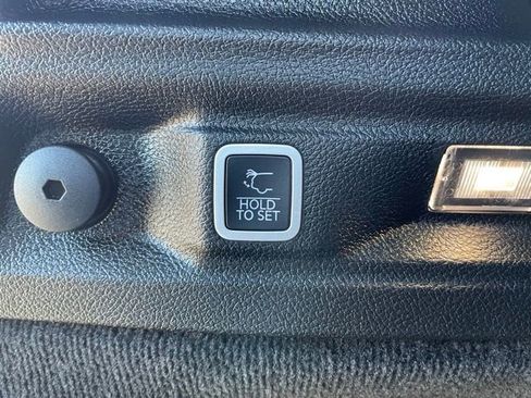 Used 2021 Jeep Grand Cherokee L Overland w/ Luxury Tech Group IV image 33