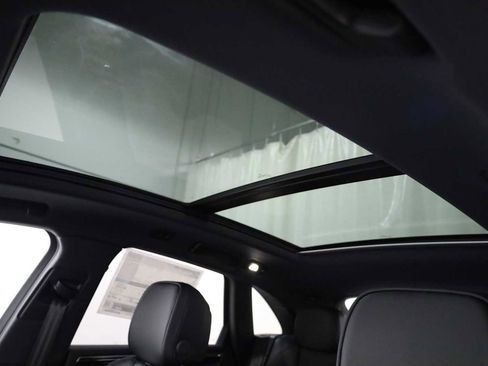 New 2026 Porsche Macan AWD/4WD image 20