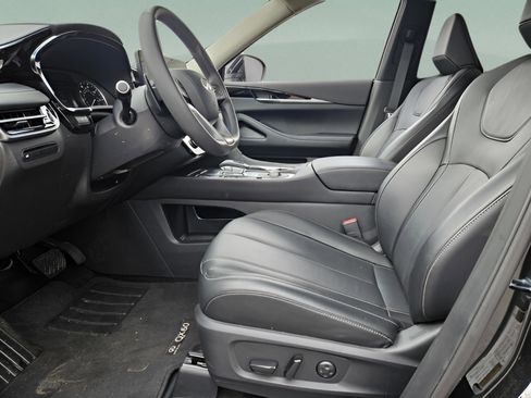 Used 2025 INFINITI QX60 Pure image 13