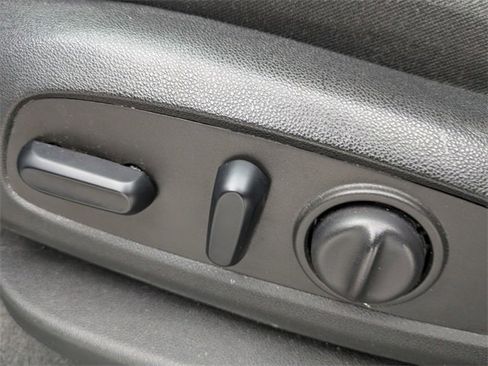 Used 2022 Chevrolet Equinox LT image 13