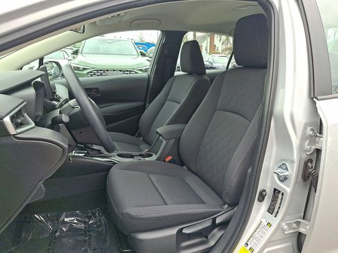 Used 2024 Toyota Corolla LE image 11