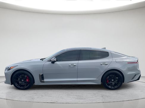 Used 2022 Kia Stinger GT1 AWD/4WD image 8