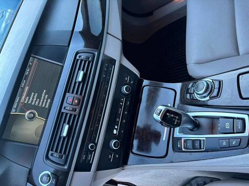 Used 2012 BMW 535i xDrive Sedan image 11