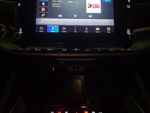 Used 2023 Jeep Wagoneer Series II image 34