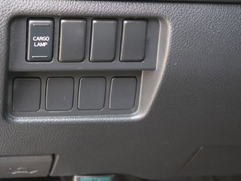 Used 2021 Nissan Titan S w/ S Utility Package image 18
