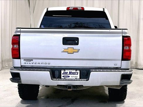 Used 2018 Chevrolet Silverado 1500 LT w/ Texas Edition image 4