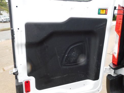 Used 2020 Ford Transit 250 Low Roof image 31