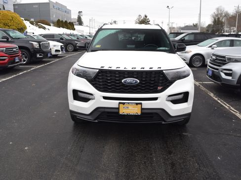 Used 2023 Ford Explorer ST w/ Equipment Group 401A image 2