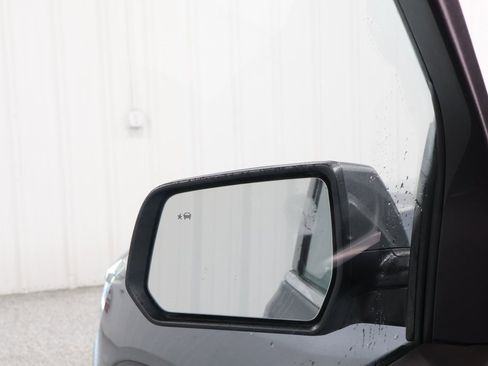 Used 2021 GMC Acadia SLE w/ Driver Convenience Package image 24