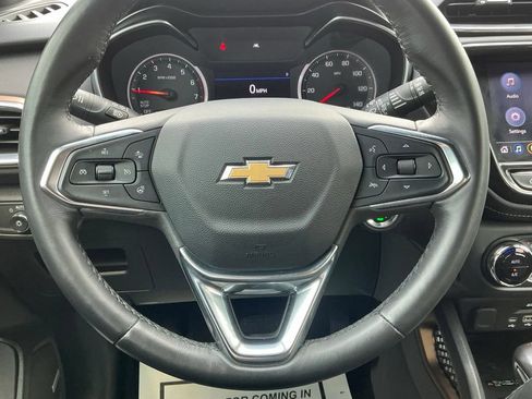 Used 2022 Chevrolet TrailBlazer ACTIV w/ Technology Package FWD image 42
