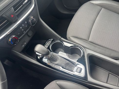 Used 2025 Buick Encore GX Preferred image 40