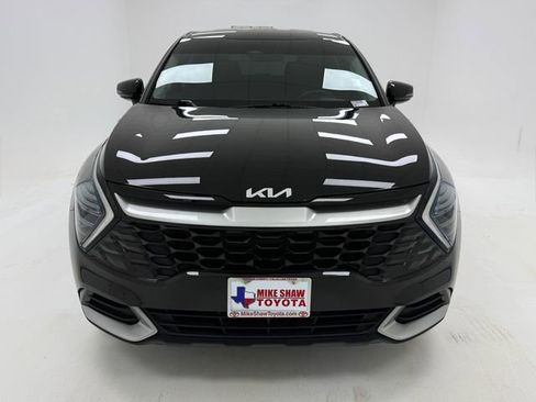 Used 2024 Kia Sportage EX FWD image 3