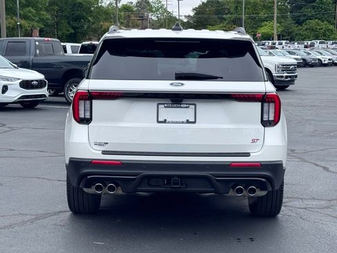 Used 2026 Ford Explorer ST AWD/4WD image 8