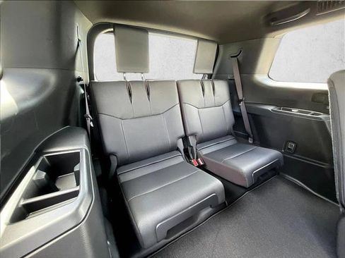 Used 2025 Lexus GX 550 w/ Cold Area Package AWD/4WD image 30