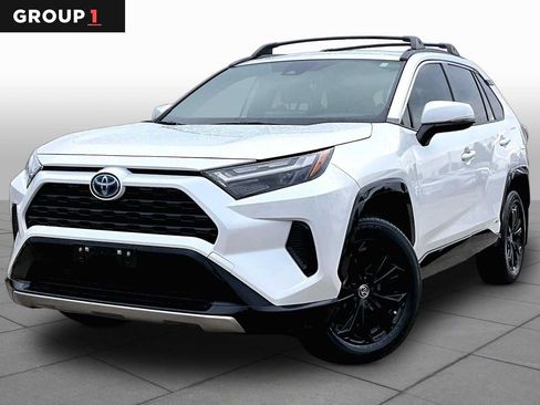 Used 2023 Toyota RAV4 SE AWD/4WD image 1