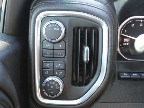 Used 2020 GMC Sierra 1500 AT4 w/ AT4 Premium Package AWD/4WD image 22