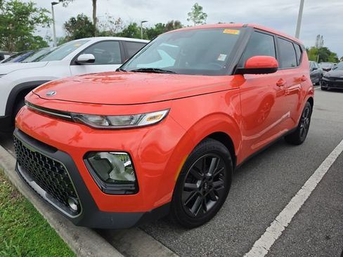 Certified 2021 Kia Soul EX FWD image 2