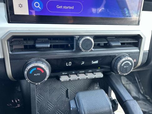 Used 2024 Toyota Tacoma TRD Off-Road image 30