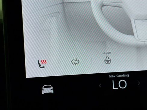 Used 2022 Tesla Model Y Performance AWD/4WD image 22