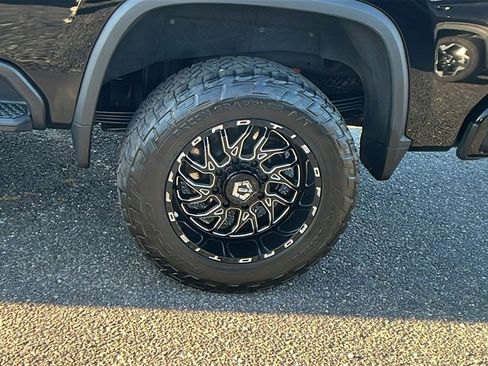 Certified 2020 Chevrolet Silverado 2500 High Country w/ Z71 Off-Road Package image 8