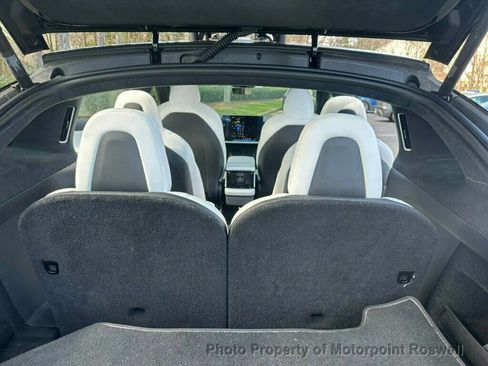 Used 2024 Tesla Model X Plaid image 16