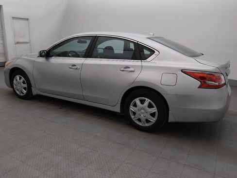 Used 2015 Nissan Altima 2.5 S w/ Power Driver Seat Package FWD image 3