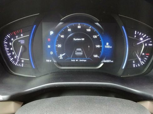 Used 2020 Hyundai Santa Fe SEL w/ Convenience Package FWD image 12