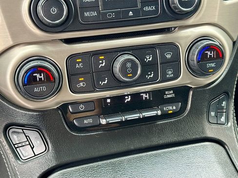 Used 2018 GMC Yukon Denali w/ Open Road Package image 19