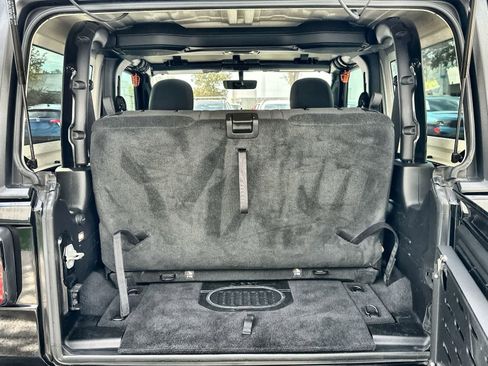 Used 2021 Jeep Wrangler Sport image 7