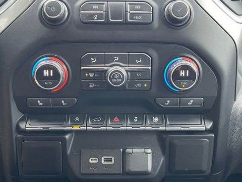 Used 2021 Chevrolet Silverado 1500 LT image 11
