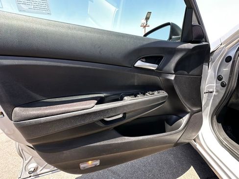 Used 2011 Honda Accord LX image 15
