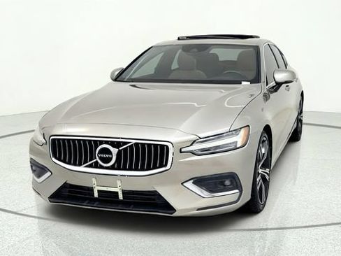 Used 2019 Volvo S60 T6 Inscription AWD/4WD image 3
