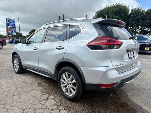 Used 2020 Nissan Rogue SV AWD/4WD image 5