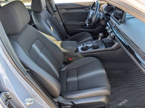 Used 2023 Honda Civic Sport image 7