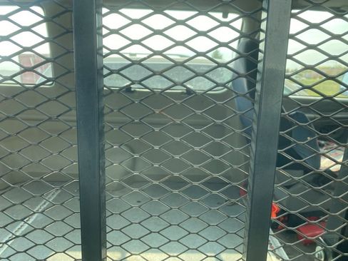 Used 2003 Ford E-250 and Econoline 250 image 6