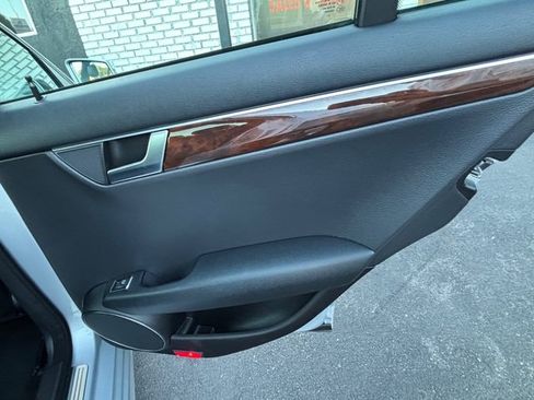 Used 2012 Mercedes-Benz C 250 Sedan image 36