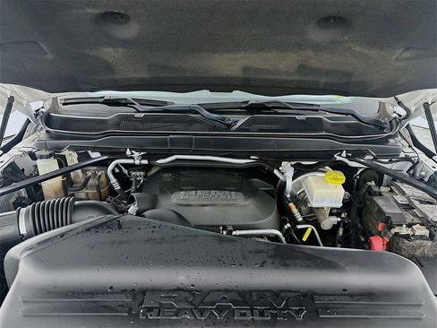 Used 2020 RAM 2500 Big Horn image 33