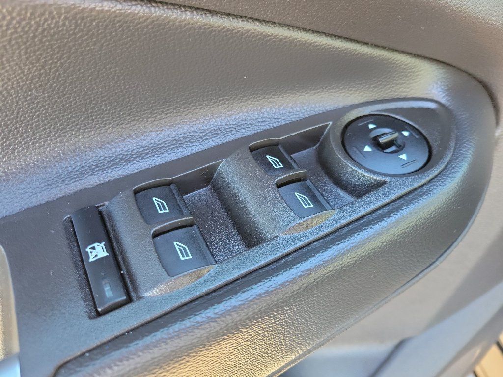 Certified 2018 Ford Escape SE w/ SE Sport Appearance Package AWD/4WD image 16