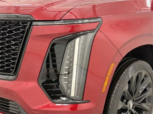 New 2026 Cadillac Escalade Platinum Sport w/ LPO, ONYX Package image 15