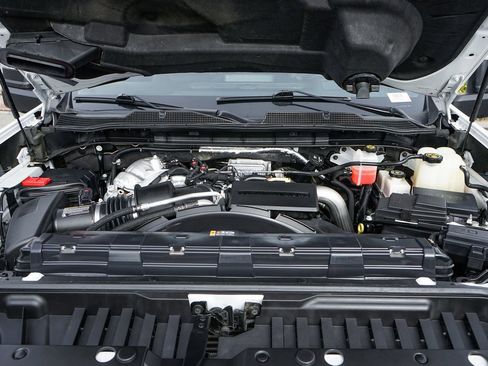 Used 2022 Chevrolet Silverado 2500 High Country w/ Z71 Off-Road Package image 14