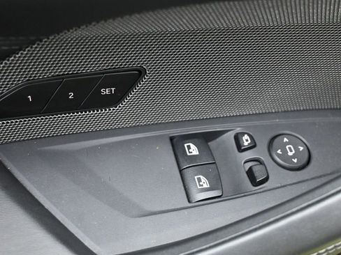 Used 2022 BMW M4 xDrive Competition w/ Executive Package image 17