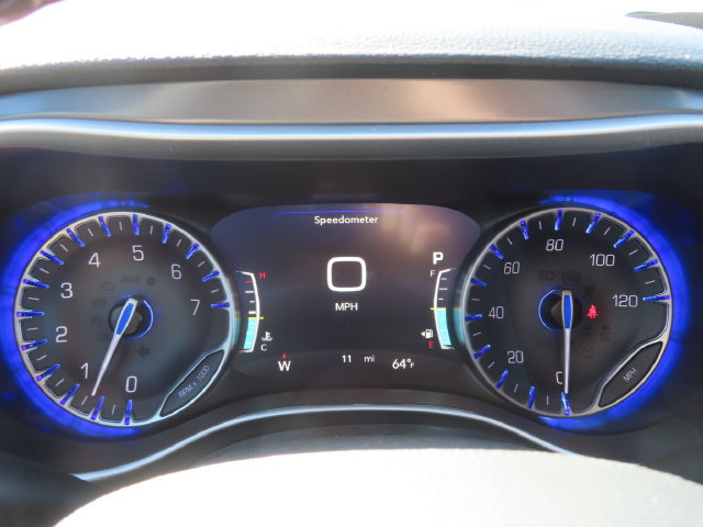 New 2027 Chrysler Pacifica Select AWD/4WD image 32